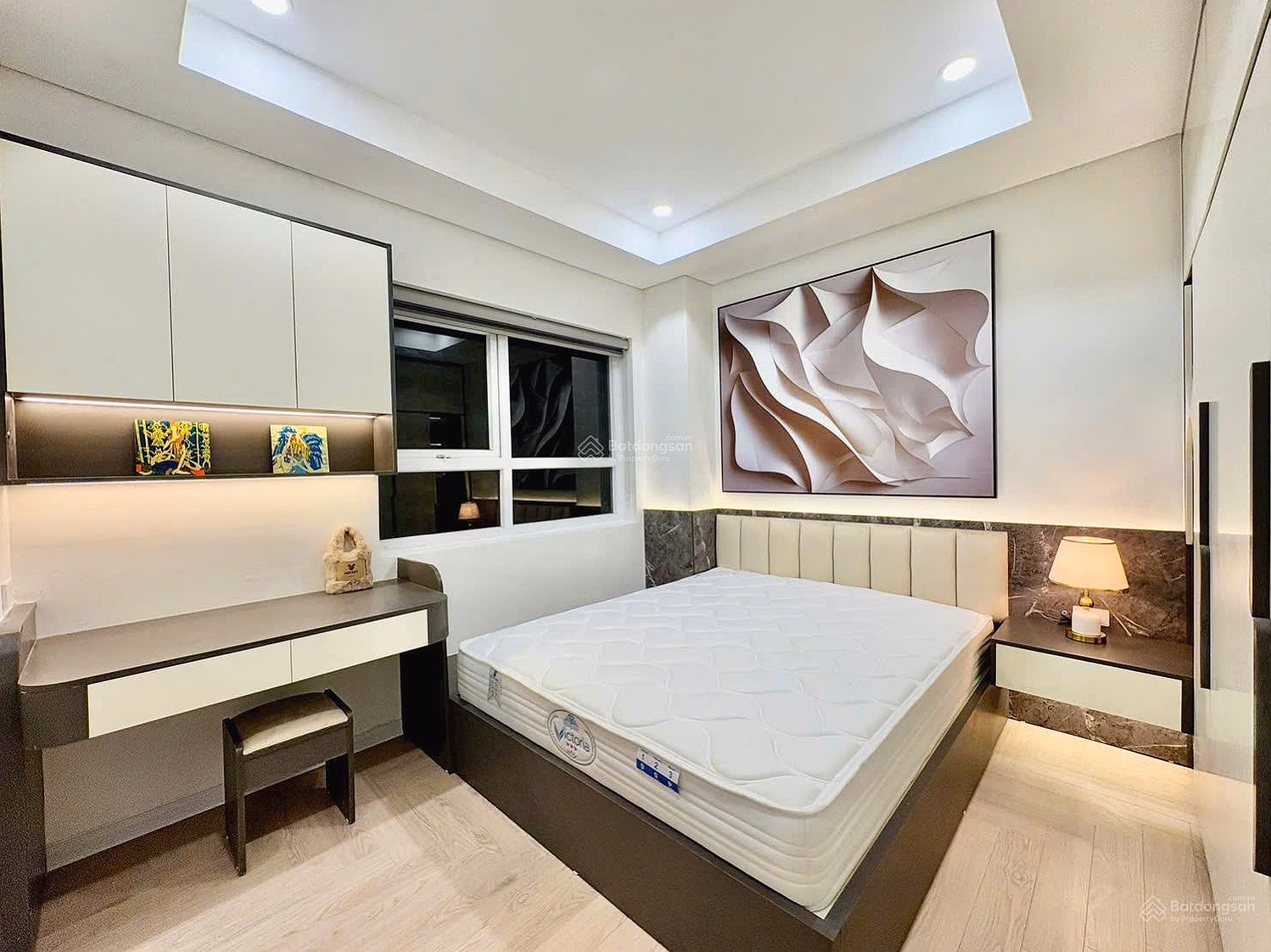Owner needs to sell 3 bedroom 2 bathroom apartment at Eco Lake View!***