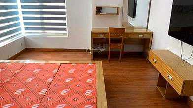 Central Plaza apartment for rent, 91 Pham Van Hai, 65m2, 2 bedrooms, Price: 12 million