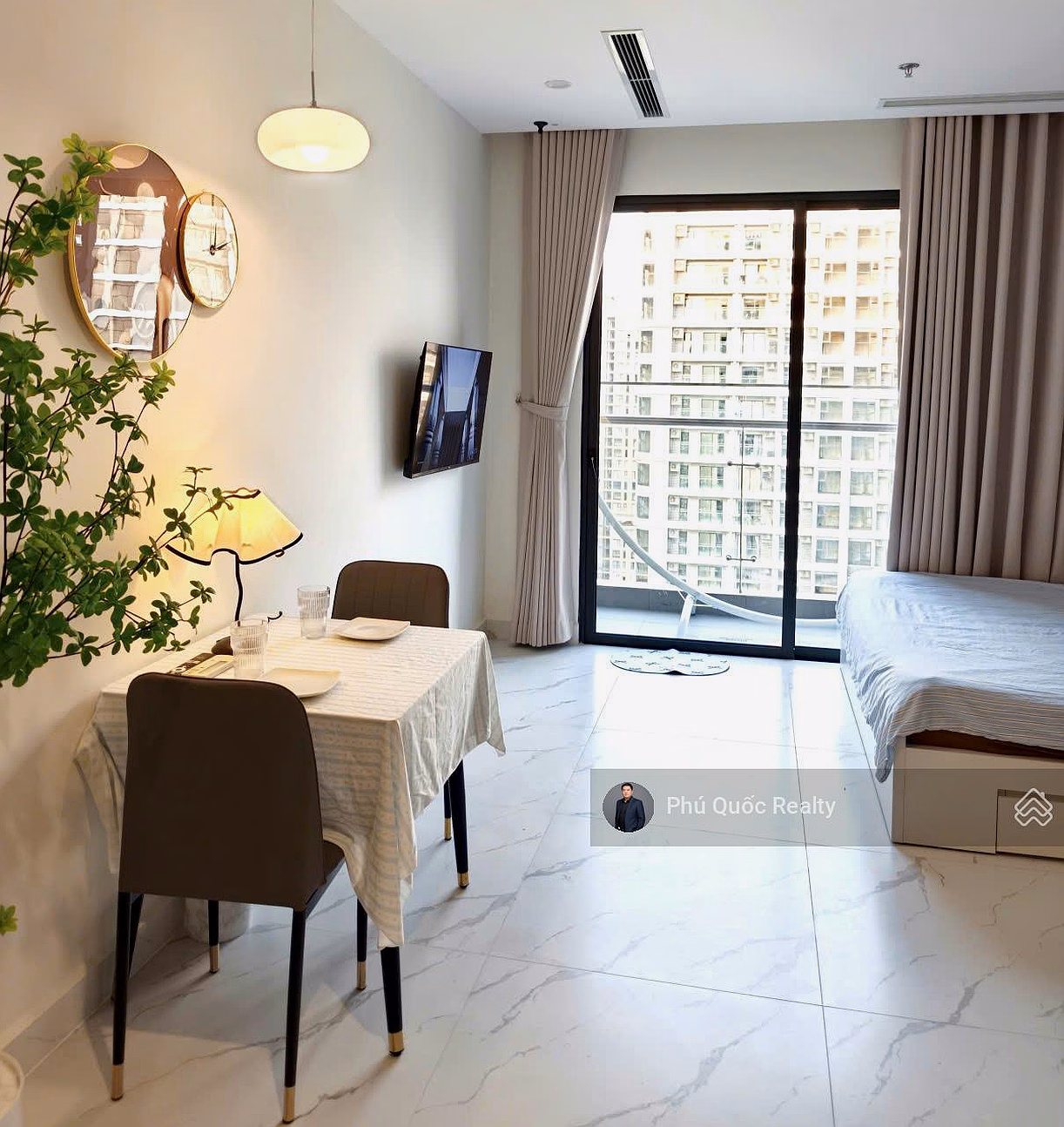 The Opus One - Vinhomes Grand Park Studio, 1 bathroom, full furniture for rent only 7.5 million/month