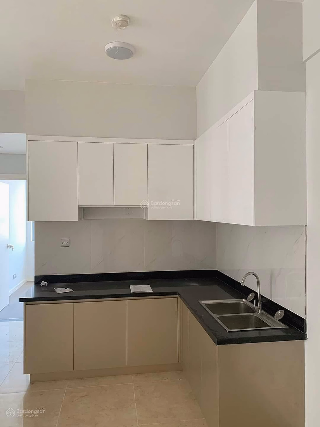 Luxgarden District 7 for rent - 3 bedrooms 94m - 10 million. (Thu Ha 0932 758 ***)