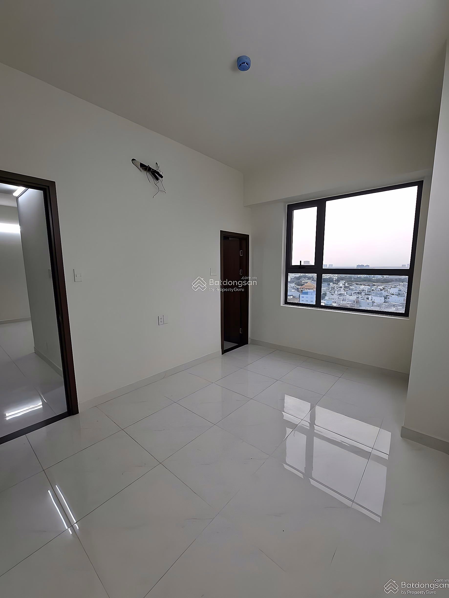 Owner sells CH Green River Q8, area 80m2/ 3 bedrooms, 2 bathrooms, price 3 billion, 230, 100% new house, beautiful river view