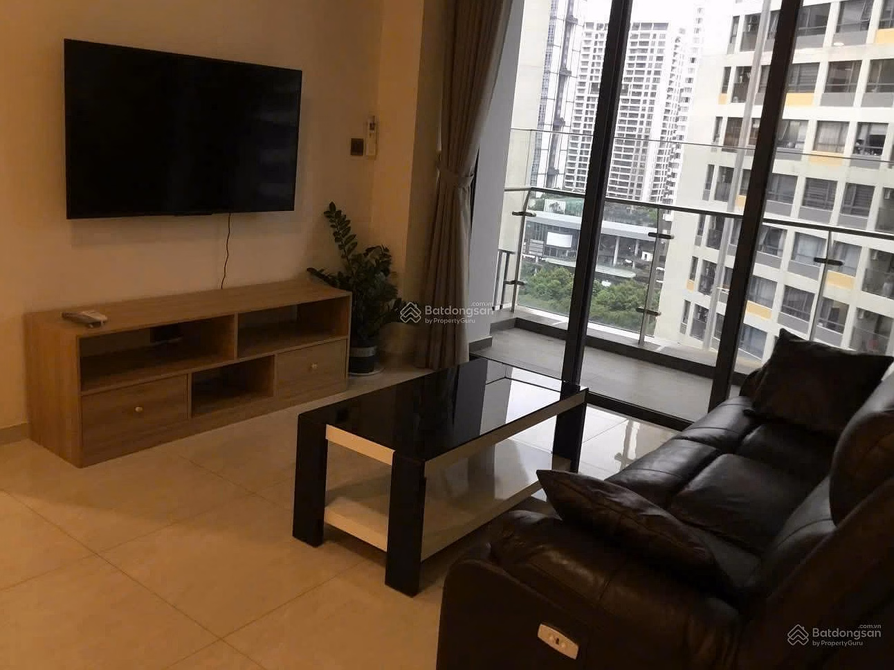 Rare 2-bedroom apartment in Q2 Thao Dien, available, priced at 40 million