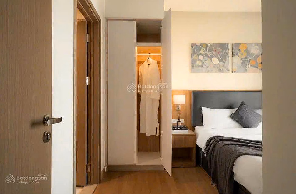 Large 2-bedroom corner apartment in Zenity District 1, fully furnished, price 39 million