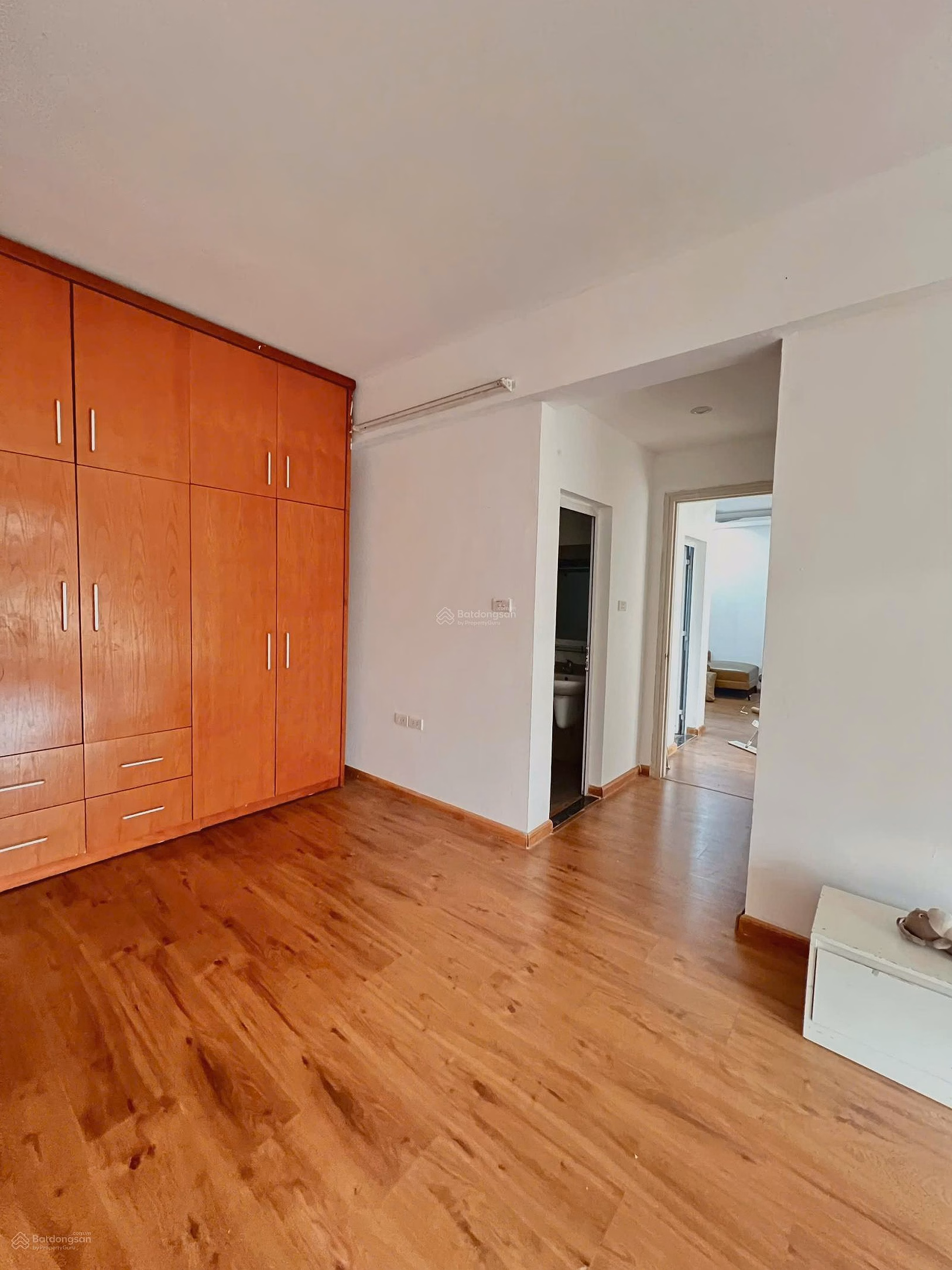 Beautiful apartment, many amenities, preferential price, 3.85 billion, 70m2 in Dang Xa 1 Urban Area, Hanoi