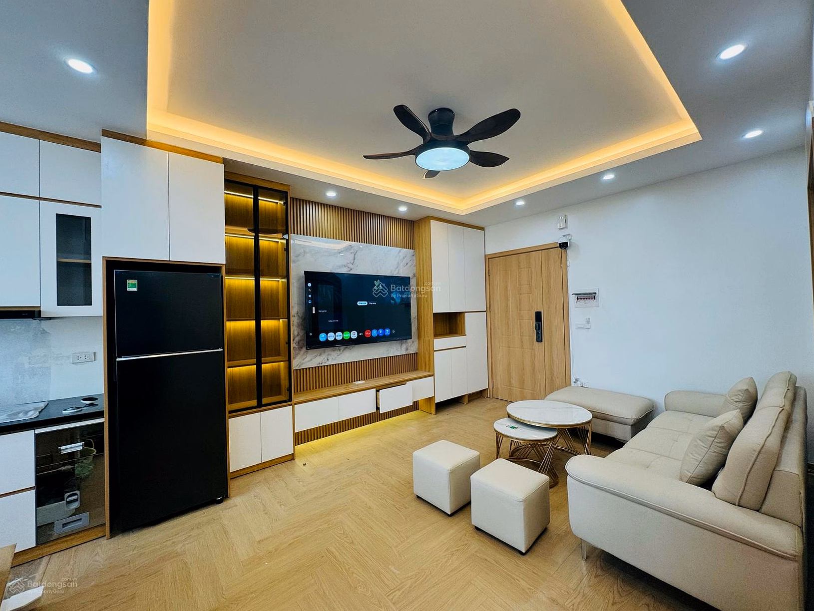 Hot Cau Giay apartment 2 bedrooms - 2 bathrooms N03 Tran Quy Kien 5.xx billion