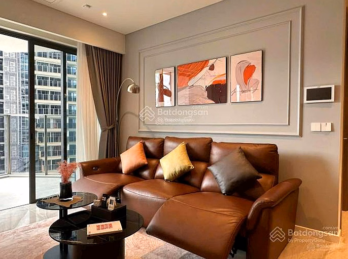 Apartment for rent 82m², 2 bedrooms, 2 bathrooms at Xi Grand Court, District 10, Price: 14.5 million, hot item