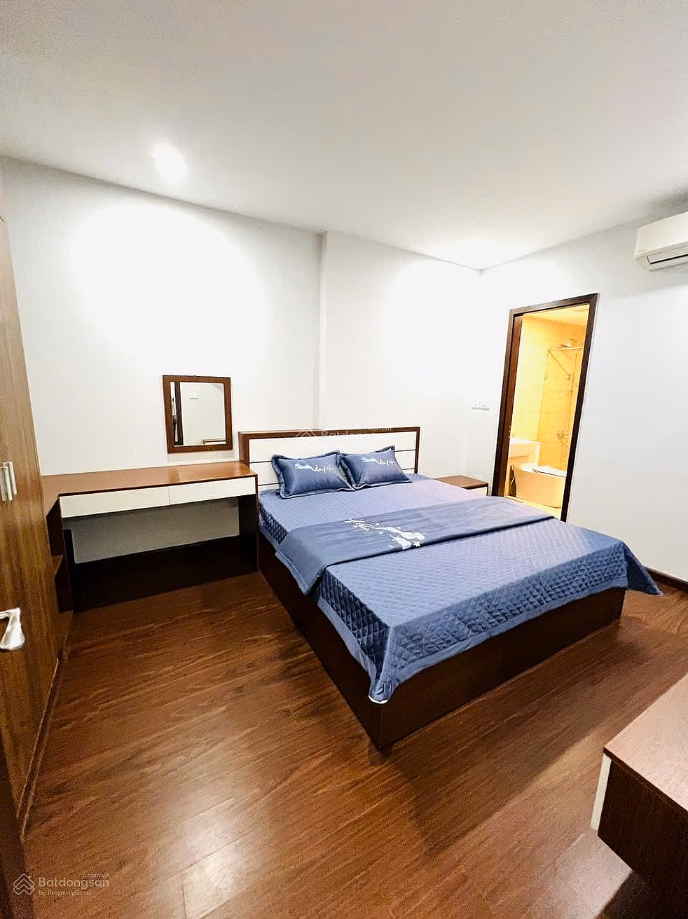 Apartment for sale (2 bedrooms, 2 bedrooms) Roman Plaza 70m², beautiful house with cool direction 6.6 billion permanent registration (0968 943 ***)