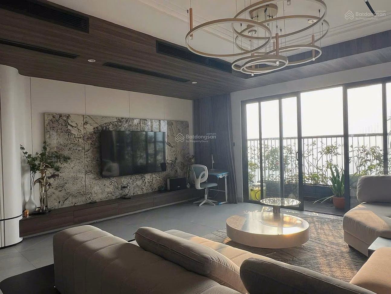 I am the owner and need to sell my house at Hong Kong Tower, 3 bedrooms, 2 bathrooms, 128m2, price: 10 billion***