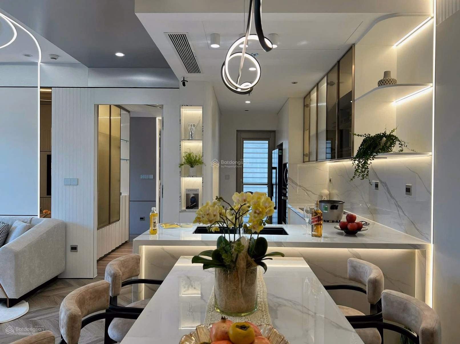The hottest The Horizon for rent with 3 bedrooms fully furnished, only 65 million/month