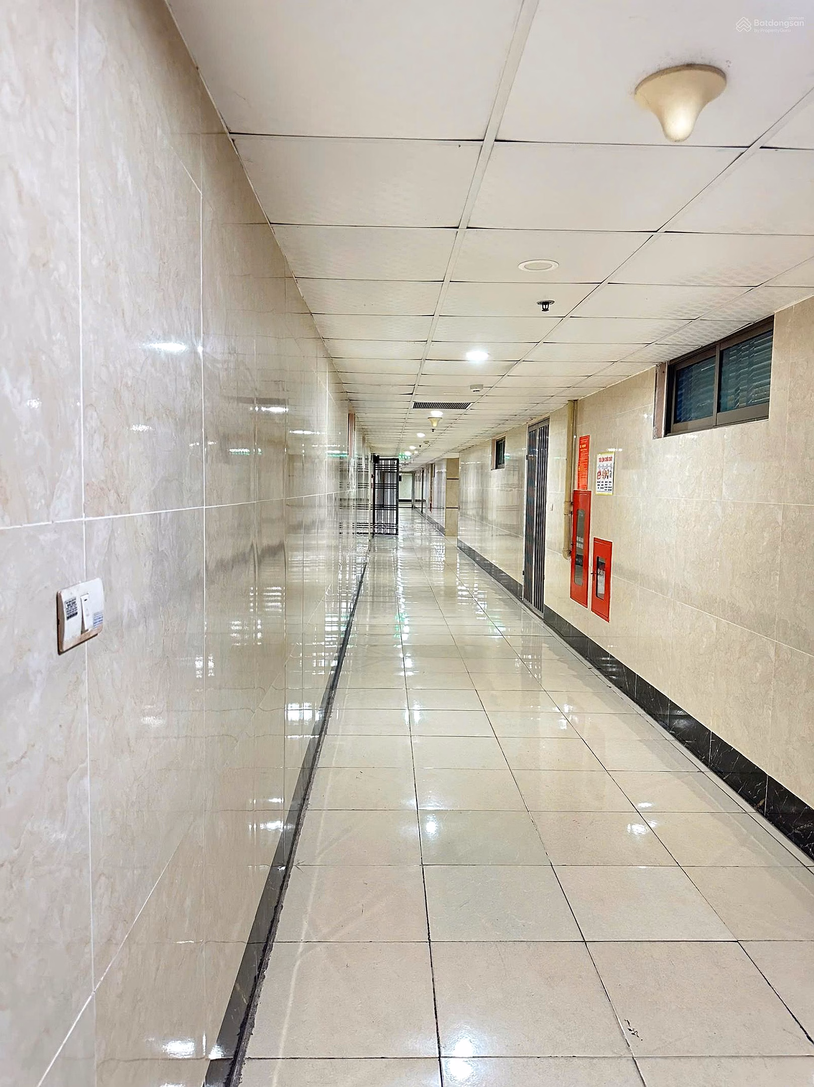 Selling 81.3m2 apartment (red book) 2 bedrooms, 2 bathrooms at Building CT5 Xa La Urban Area, Street 70 (near Hospital 103 and Tan Trieu K)