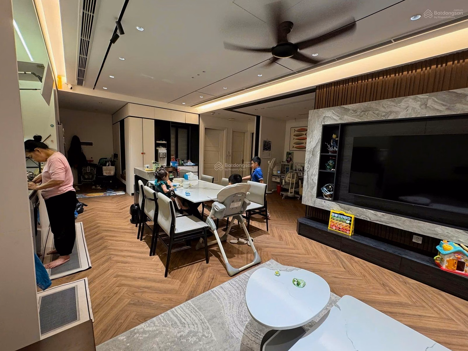 Selling 3 bedroom apartment TSQ Euroland Mo Lao Ha Dong
