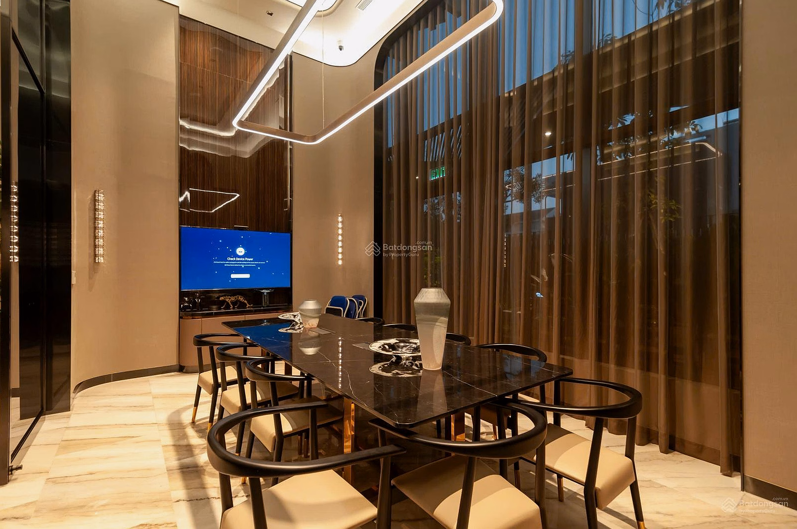DEFINE District 2 - Extremely luxurious 4 bedroom - 5 bathroom apartment looking for a tenant