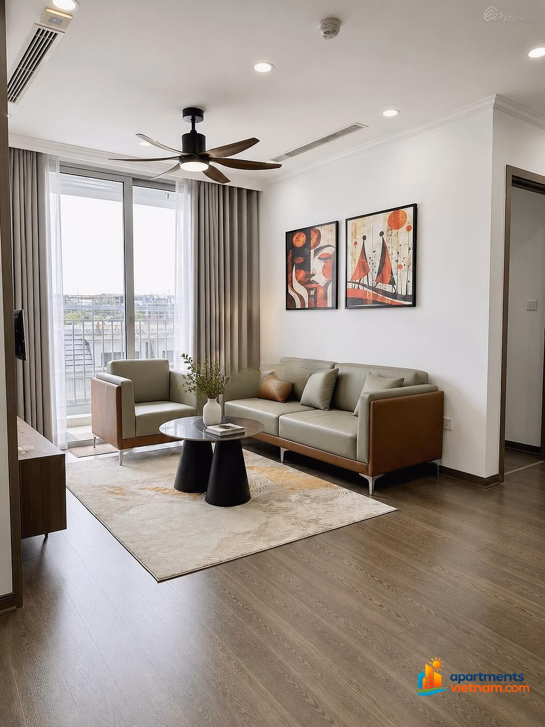 2 bedrooms Vinhomes Gardenia 80m² - fully furnished, ready to view