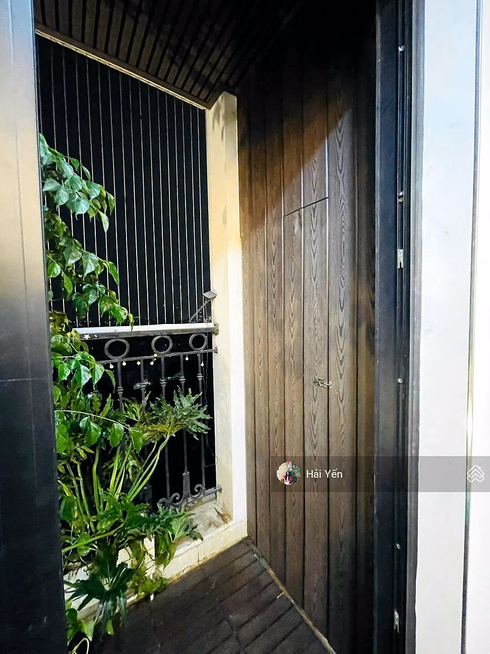 Selling 3-bedroom apartment, area 110m², Me Tri Thuong apartment, new house, Southeast balcony, slightly 8 billion