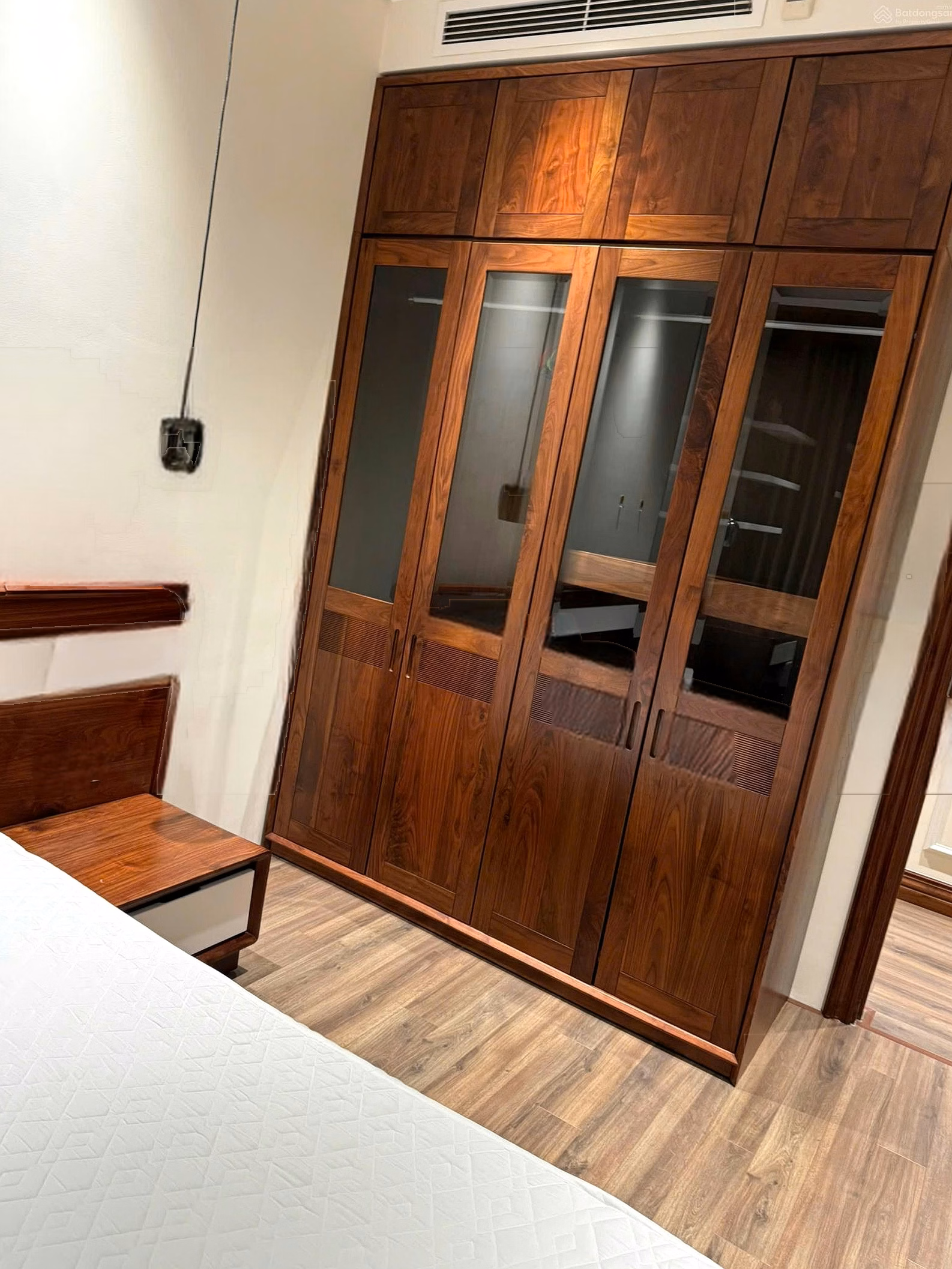Penthouses Vinhomes Skylake apartment for rent, 4 bedrooms, 155m2, house clearly as pictured***