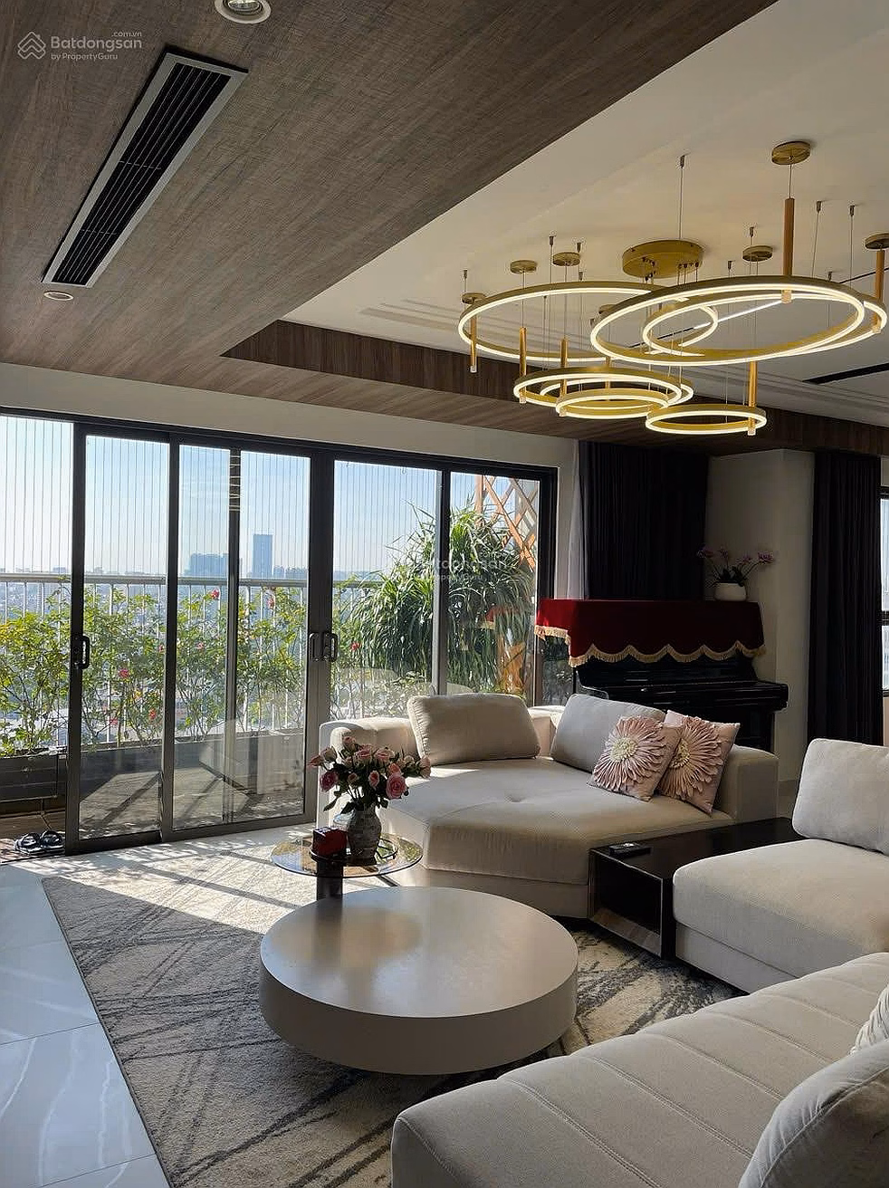 I am the owner selling a 3 bedroom apartment with area 113m2 in IPH Xuan Thuy apartment, price 11 billion including fees***