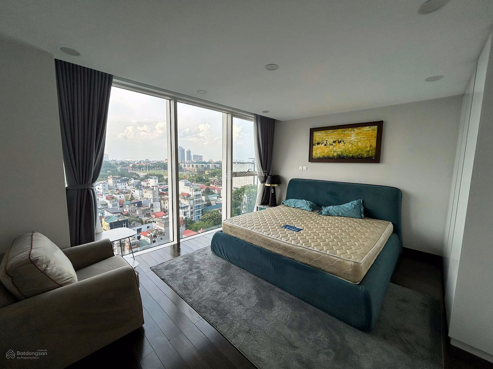 Owner needs to sell Discovery Central apartment 67 Tran Phu, Ba Dinh, Hanoi