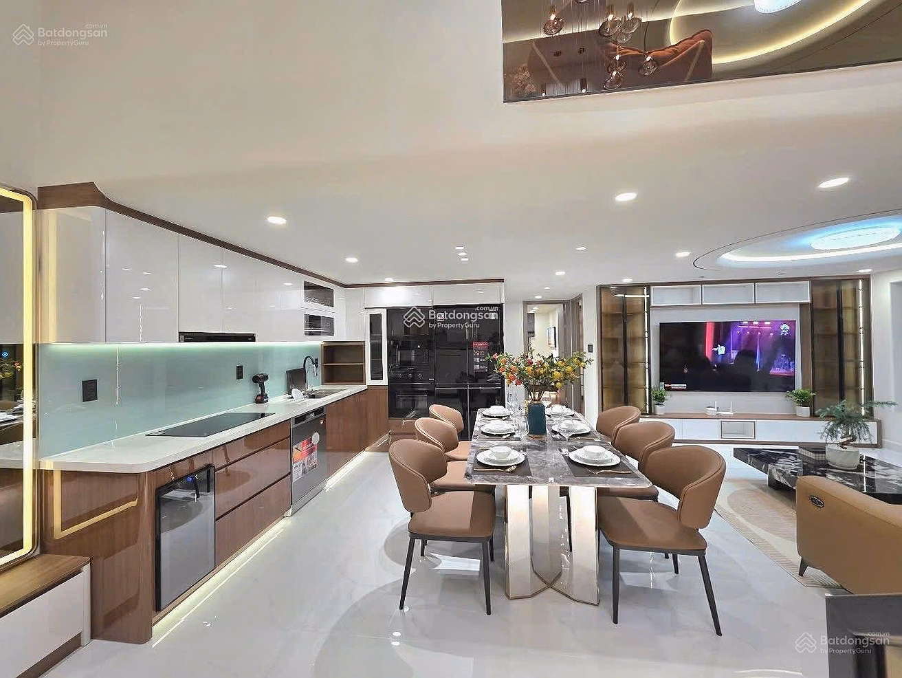 CC Riverpark Residence for rent, 35 million, 135m2, excellent view, District 7, HCM phone number: 0919 732 *** Ms. Lam