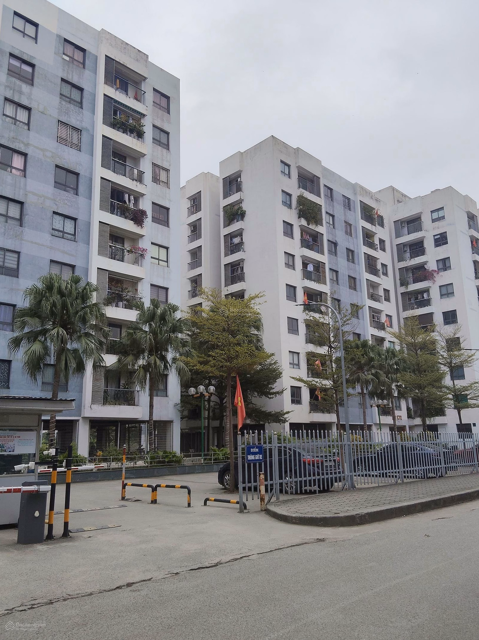 Super nice corner apartment for sale at 2N cc Newtaco Lai Xa