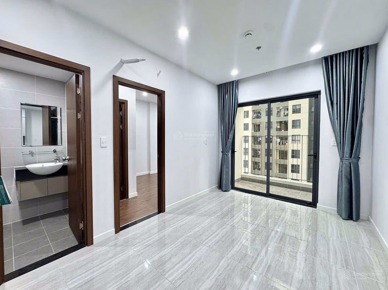 Apartment adjacent to Pham Van Dong | 2 bedrooms 2 bathrooms 58m2 | Convenient to Binh Thanh, Go Vap