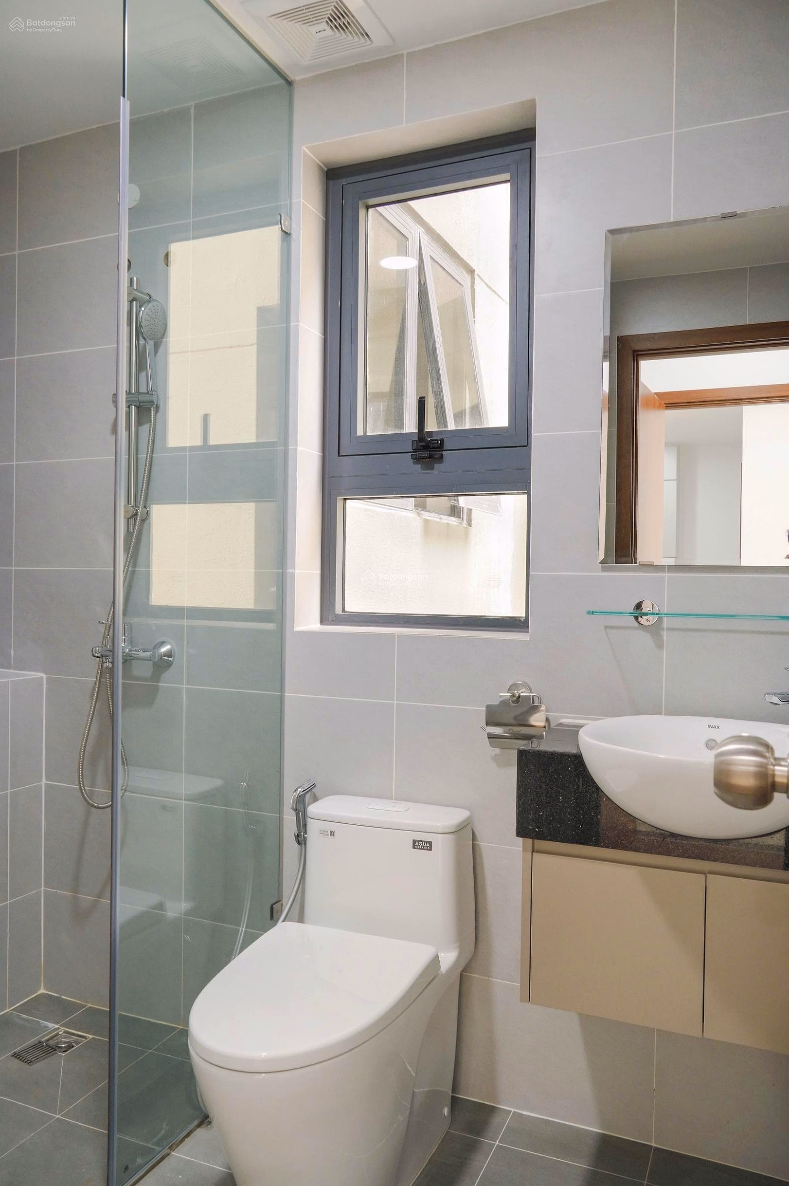 2BR, 2WC APARTMENT FOR RENT - OFFER ONLY 5.5M FOR THE FIRST 6 MONTHS. SUITABLE FOR STUDENTS, DISTRICT 9, THU DUC