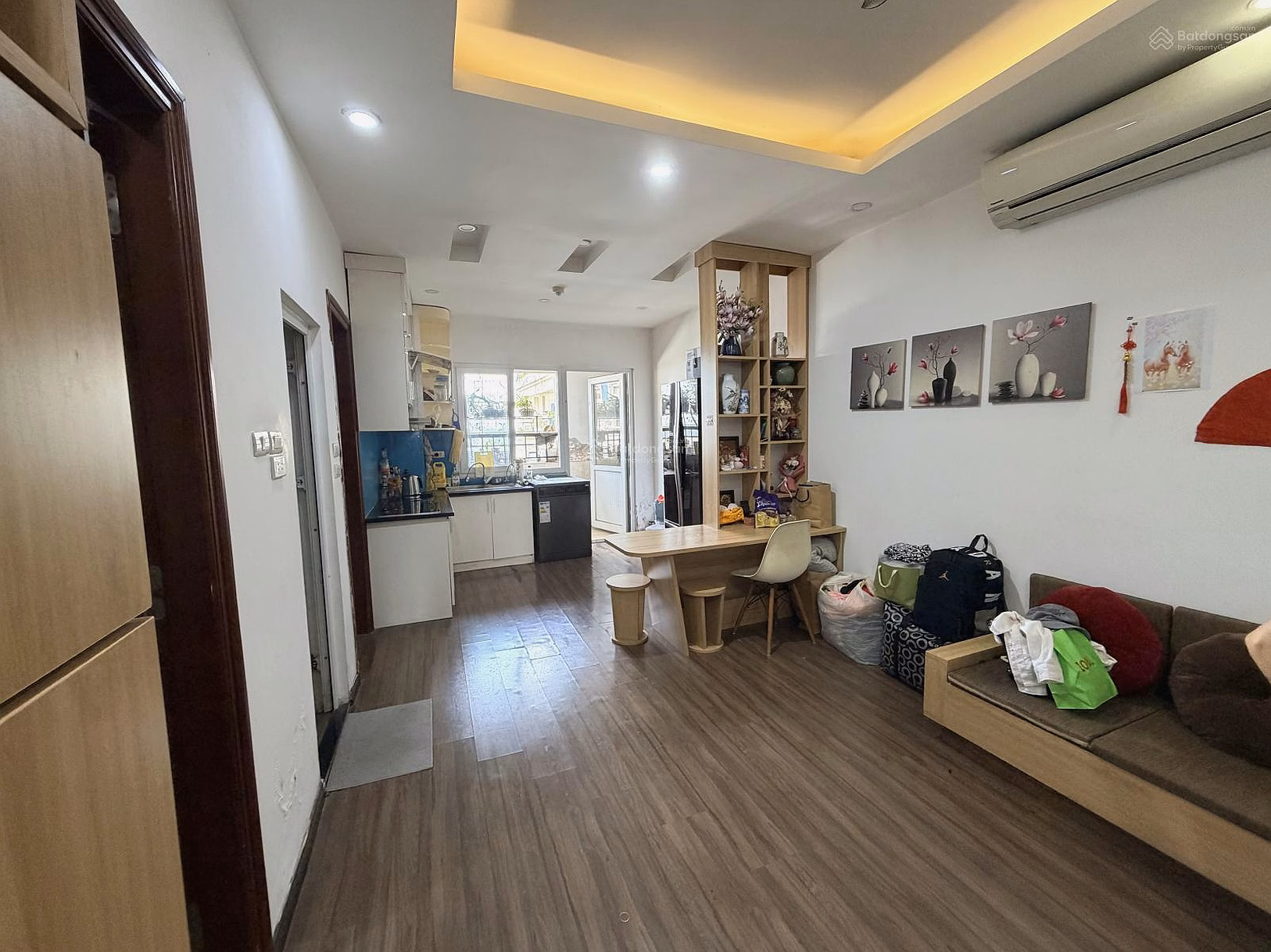 Selling 2 bedroom, 2 bed apartment - 4.9 billion CT2B Nam Cuong urban area, Co Nhue