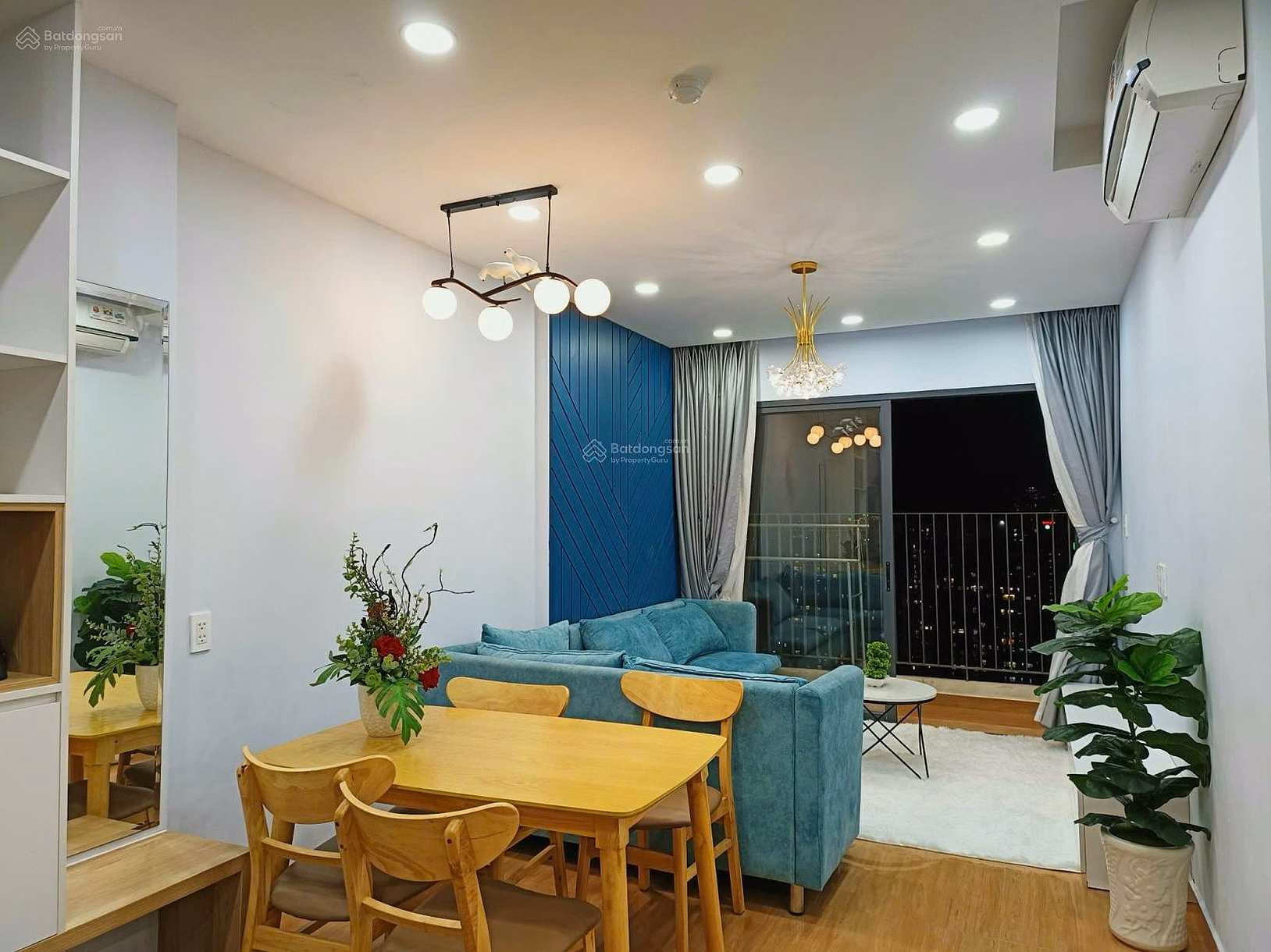 Lavida Plus apartment for rent: 2 bedrooms, 2 bedrooms, area 74m2, fully furnished, near RMIT, TDTU, District 7