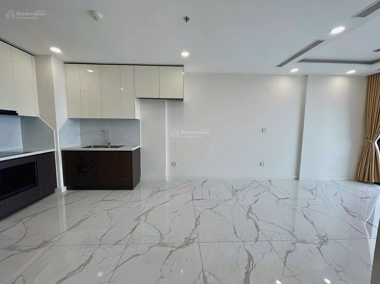Sunshine Sky City apartment for rent at 23 Phu Thuan - Tan Phu Ward - District 7