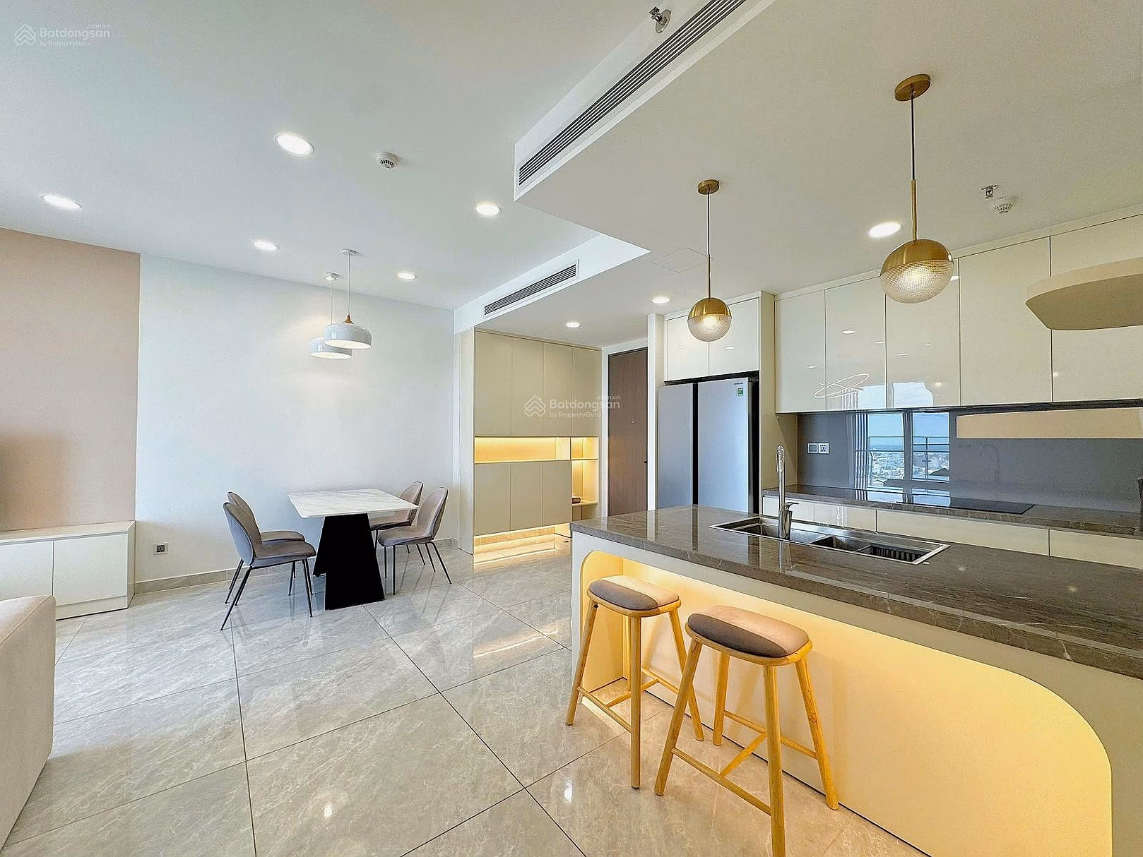 Midtown Phu My Hung apartment for rent - District 7