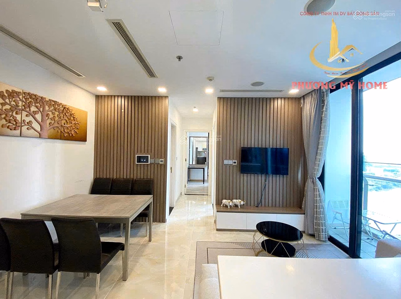 Superb luxury 2 bedroom apartment for rent at vInhomes Golden River (Ba Son) - District 1