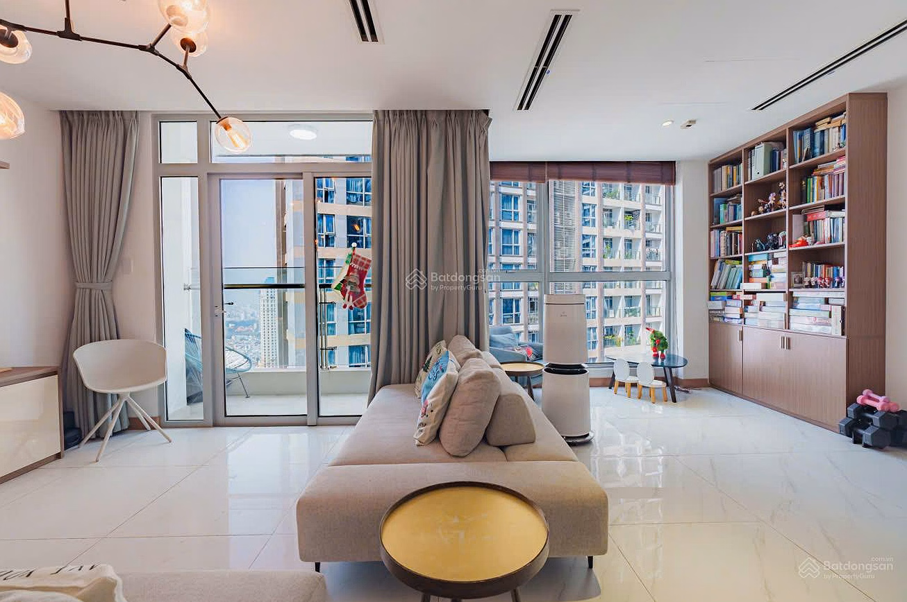 2 BEDROOM PINE DAM FOR SALE AT THE CHEAPEST PRICE IN VINHOMES CENTRAL PARK