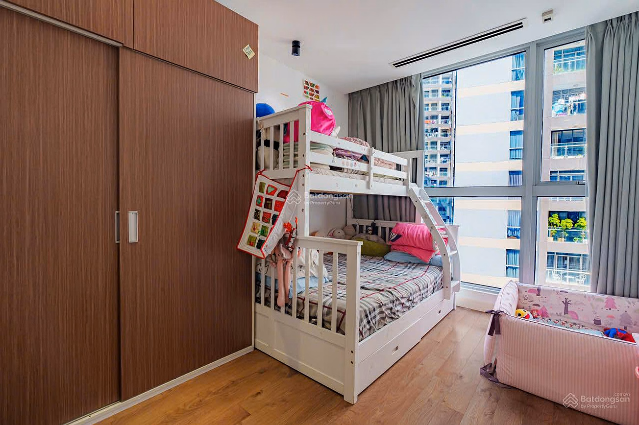 2 BEDROOM PINE DAM FOR SALE AT THE CHEAPEST PRICE IN VINHOMES CENTRAL PARK