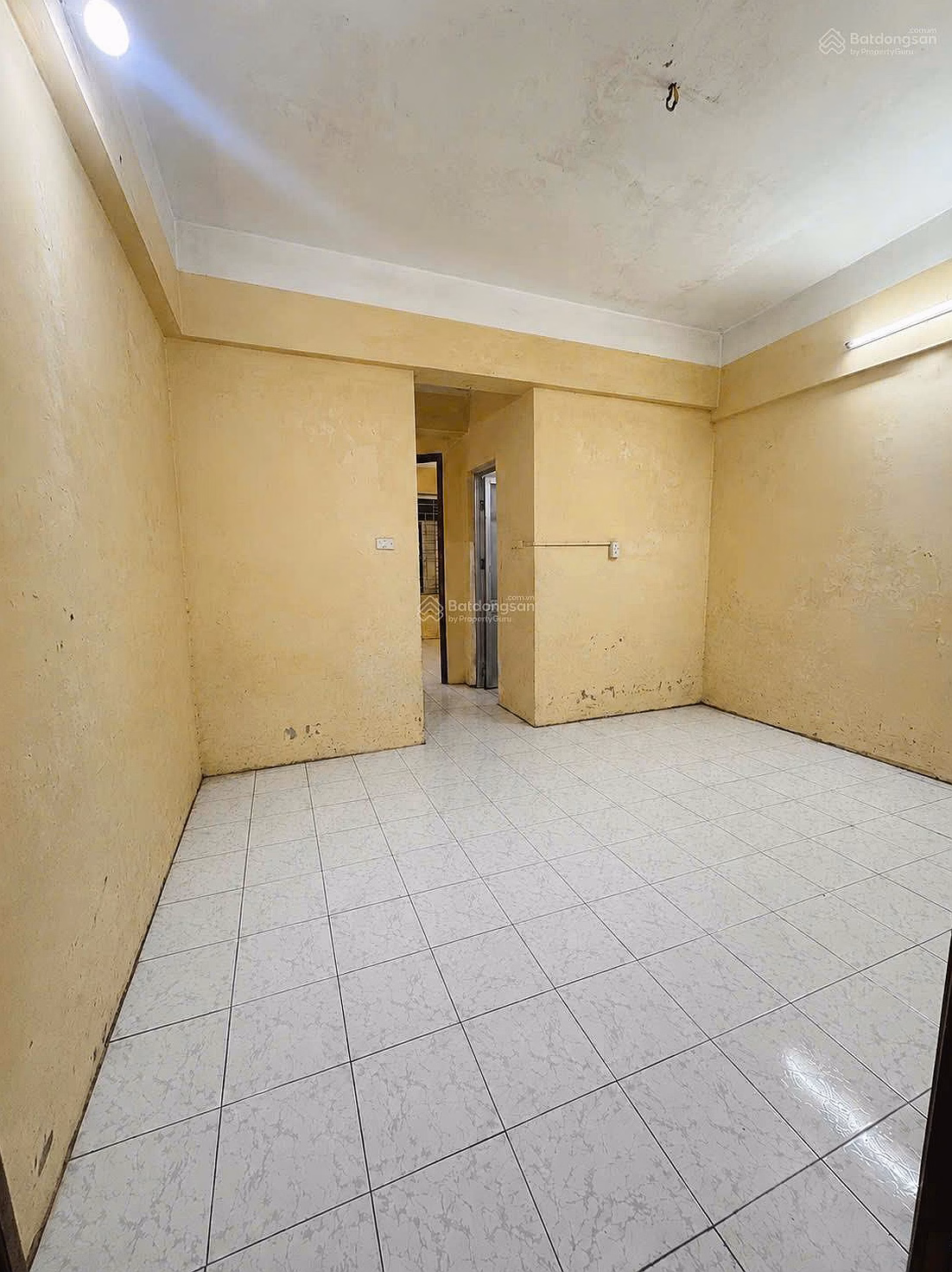 Apartment for sale on Nguyen Dinh Di Street, Dinh Cong Ward, separate red book, elevator, 2.85 billion negotiable