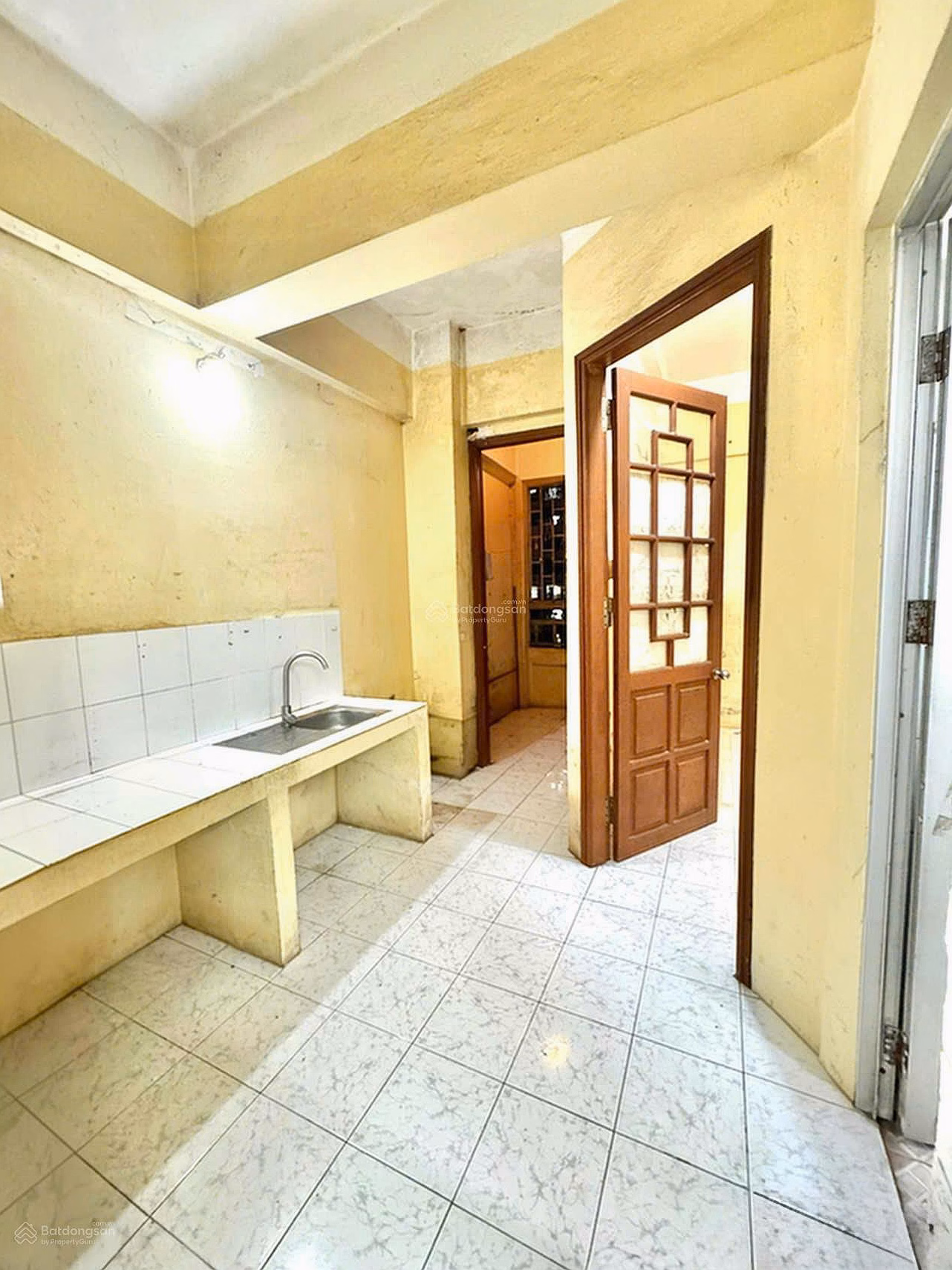 Apartment for sale on Nguyen Dinh Di Street, Dinh Cong Ward, separate red book, elevator, 2.85 billion negotiable
