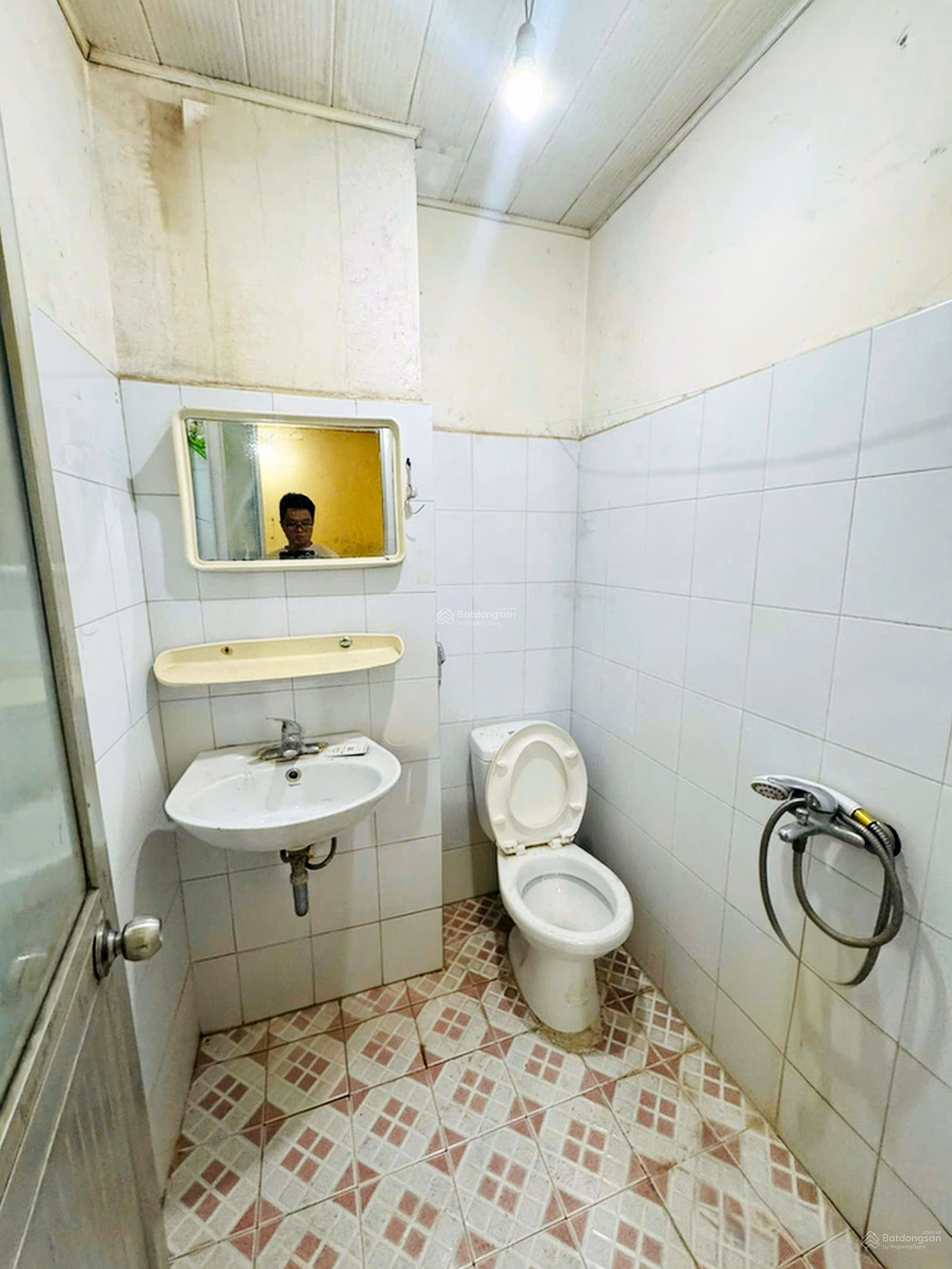 Apartment for sale on Nguyen Dinh Di Street, Dinh Cong Ward, separate red book, elevator, 2.85 billion negotiable