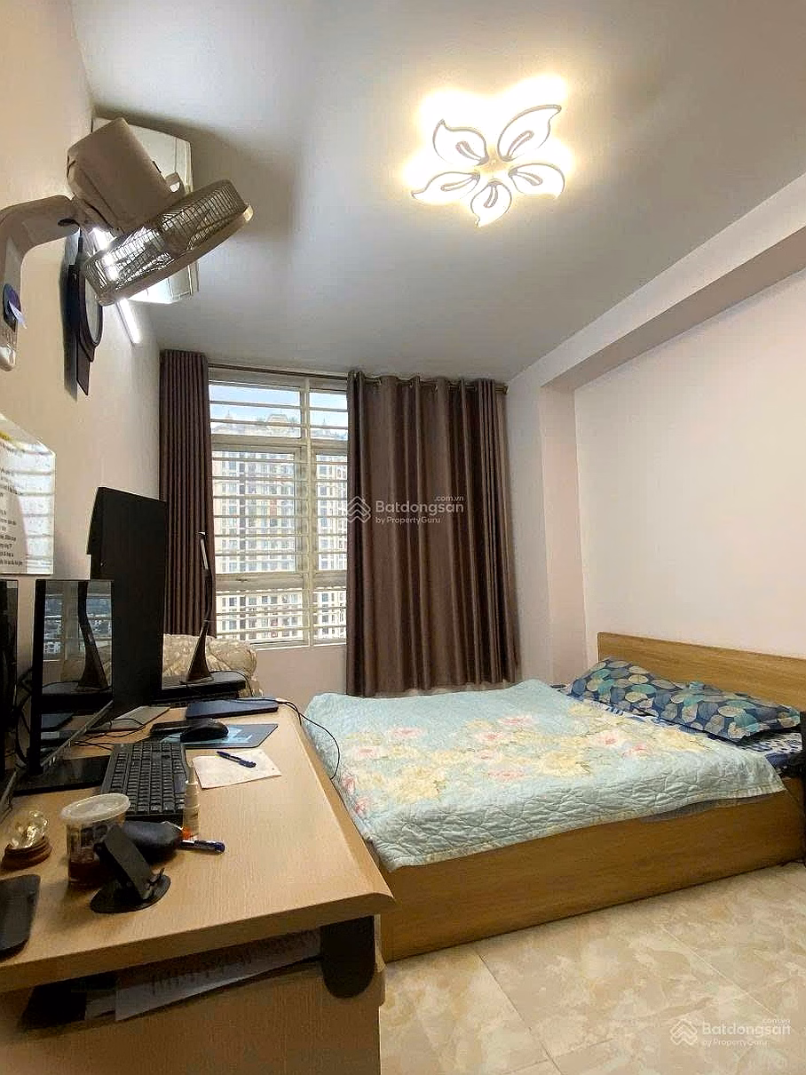 7.8 BILLION OWNERS NEED TO URGENTLY SELL APARTMENT CC C18 LANE 655 LAC LONG QUAN DT80M 2 BEDROOM, 2 WITH VIEW OF FIREWORKS