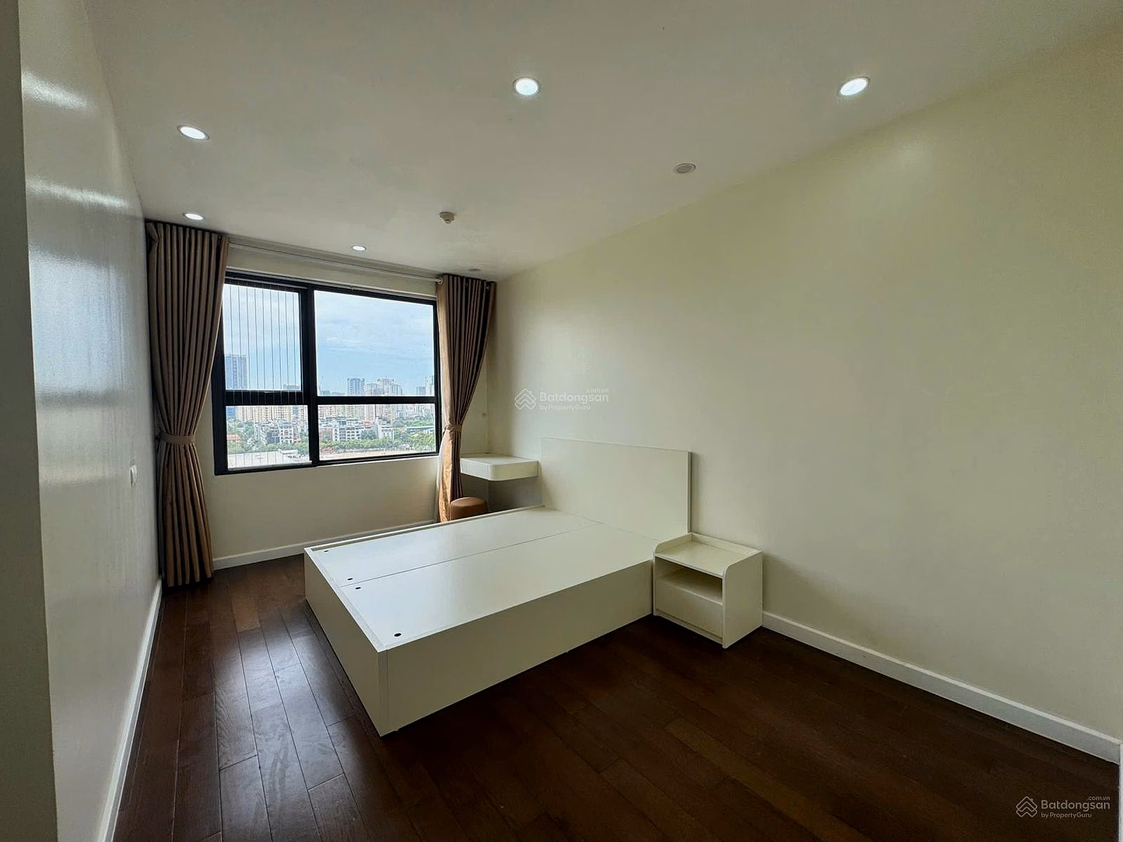 Quick sale of apartment 3N3WC, D'Capitale Building, Tran Duy Hung