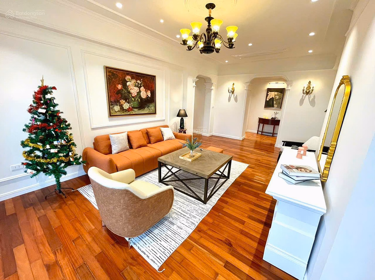 3D fully furnished house for rent, very good house with car slot at Vinaconex 21. Contact: 0904 994 ***