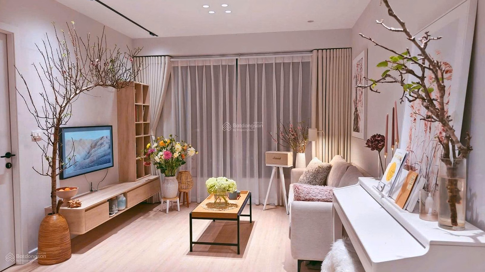 Beautiful 1N house for rent at Xuan Mai Riverside. Contact: 0904 994 ***