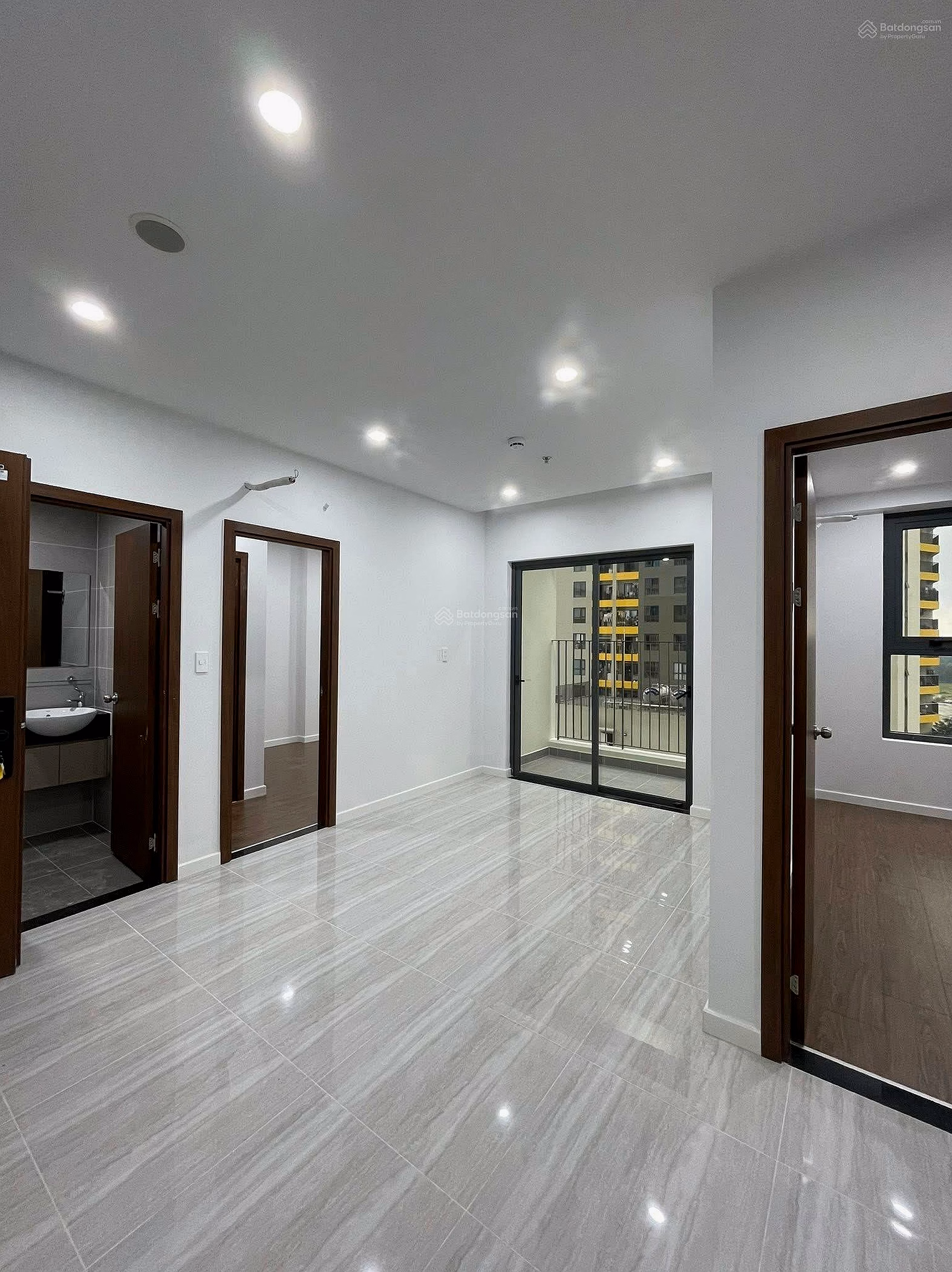 2 bedroom 2 bathroom apartment for rent - discount only 5.5 million for the first 6 months - Near District 9, Thu Duc