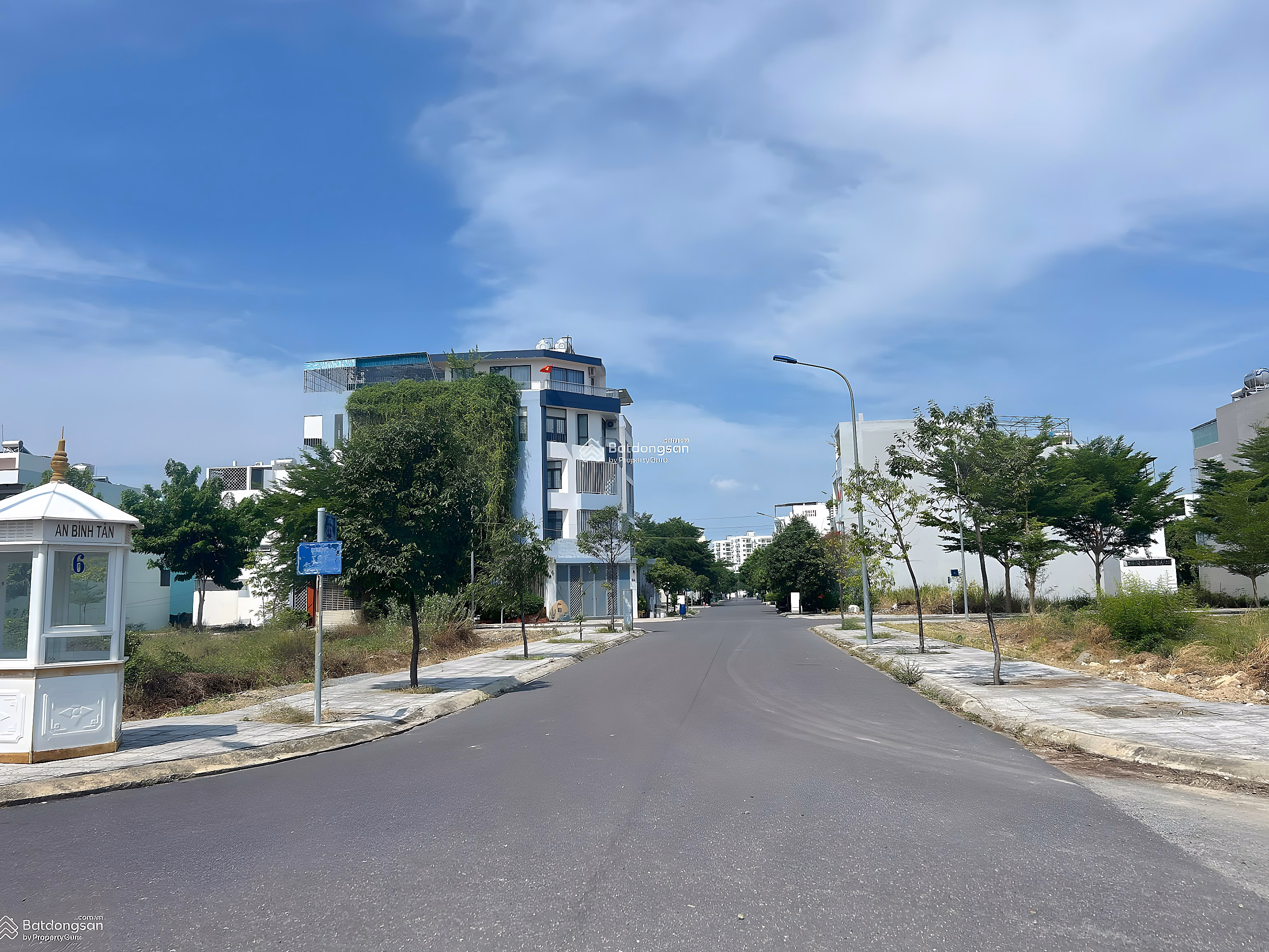 The owner is selling BT 16-2, Street T15, opposite the most affordable apartment on the market
