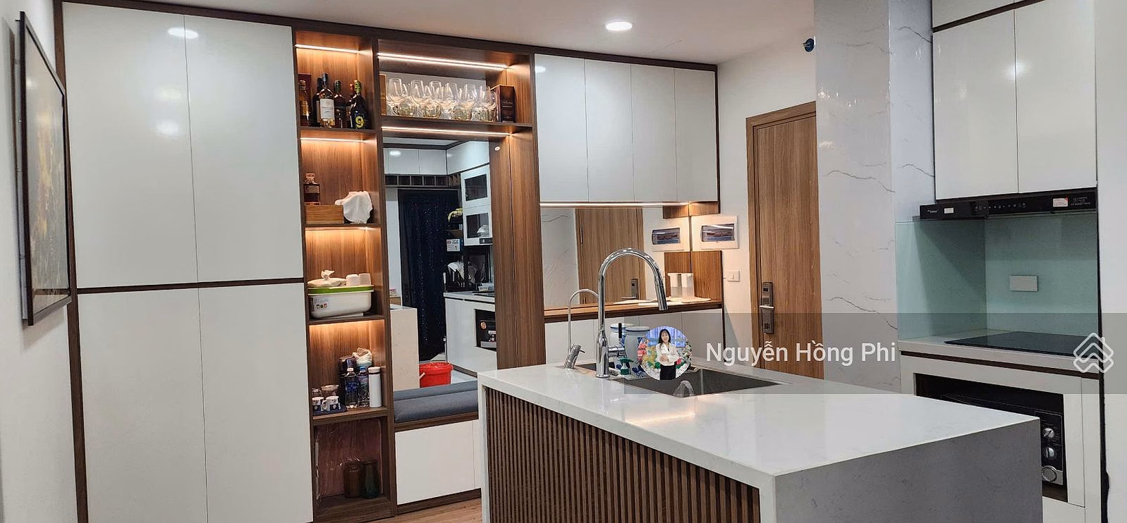 Selling 97m2, 3 bedrooms, 2 bathrooms, middle floor, nice view, cool direction, available at Le Grand Jardin Sai Dong, price 7.2 billion