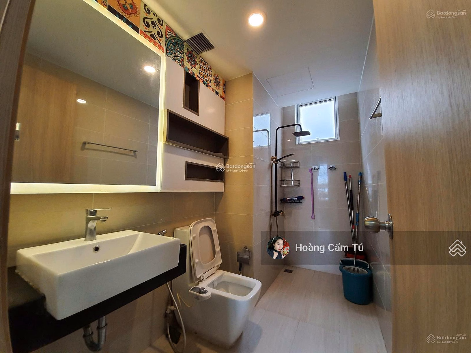 Remax Plaza Apartment for rent, District 6, Area 94m2, Price 11.5 million, 2 bedrooms, 2 bathrooms, Airy view***