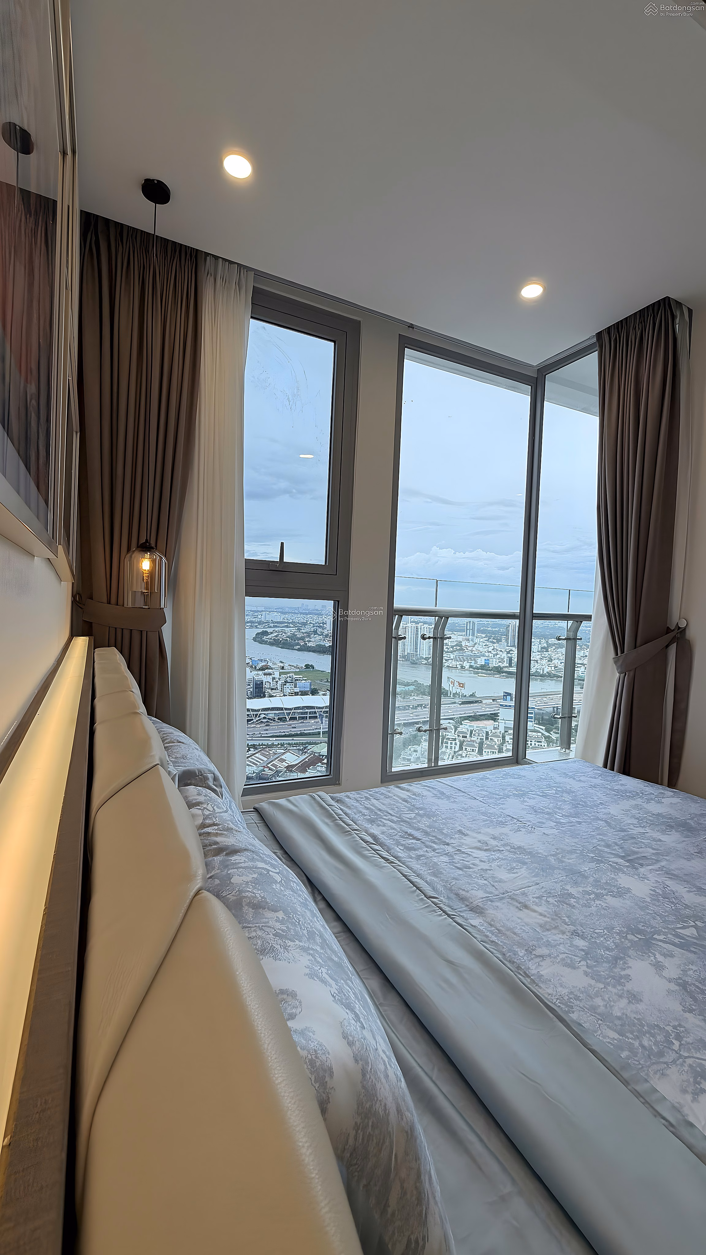Holding 98% of the shopping cart for Vinhomes Central Park 1 bedroom = 5.8 billion; 2 bedrooms=8.8 billion; 3 bedrooms=12.7 billion; 4 bedrooms=17.8 billion 0936 021 ***