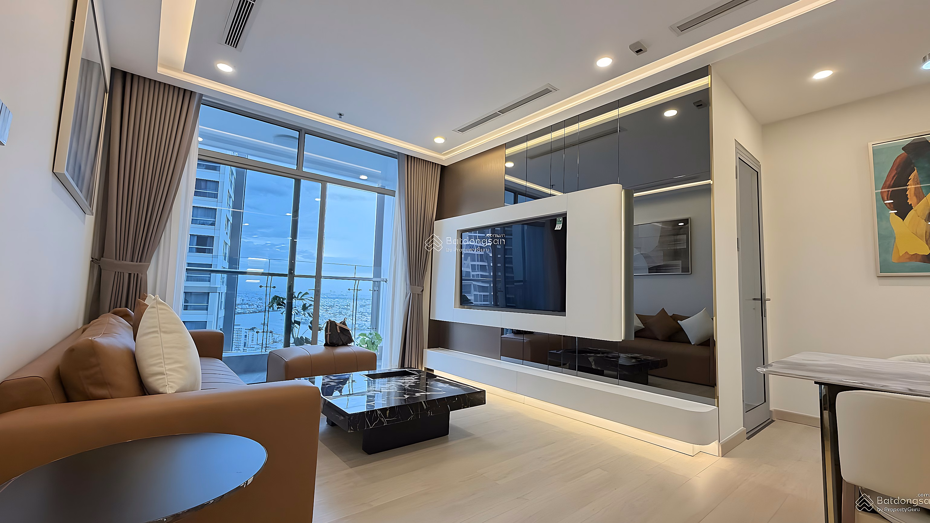 Holding 98% of the shopping cart for Vinhomes Central Park 1 bedroom = 5.8 billion; 2 bedrooms=8.8 billion; 3 bedrooms=12.7 billion; 4 bedrooms=17.8 billion 0936 021 ***