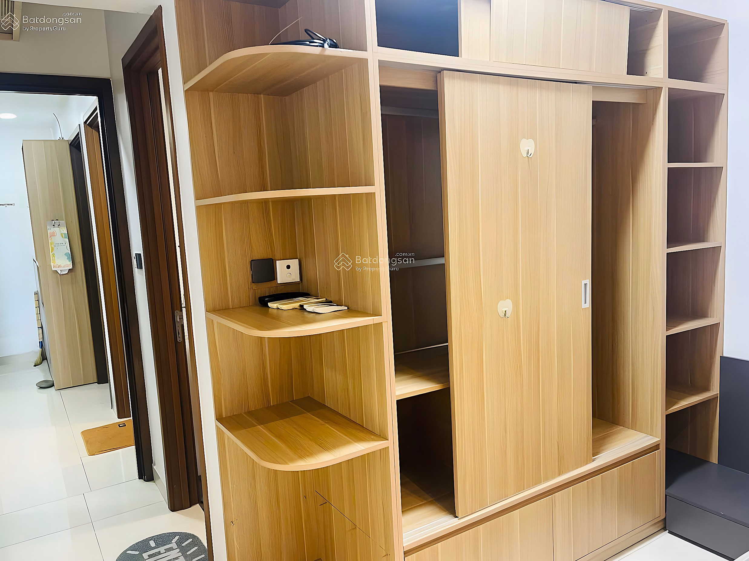 Apartment for rent with 2 bedrooms, 2 bathrooms, 70m2 in Ruby - Celadon City, 13 million VND for immediate occupancy