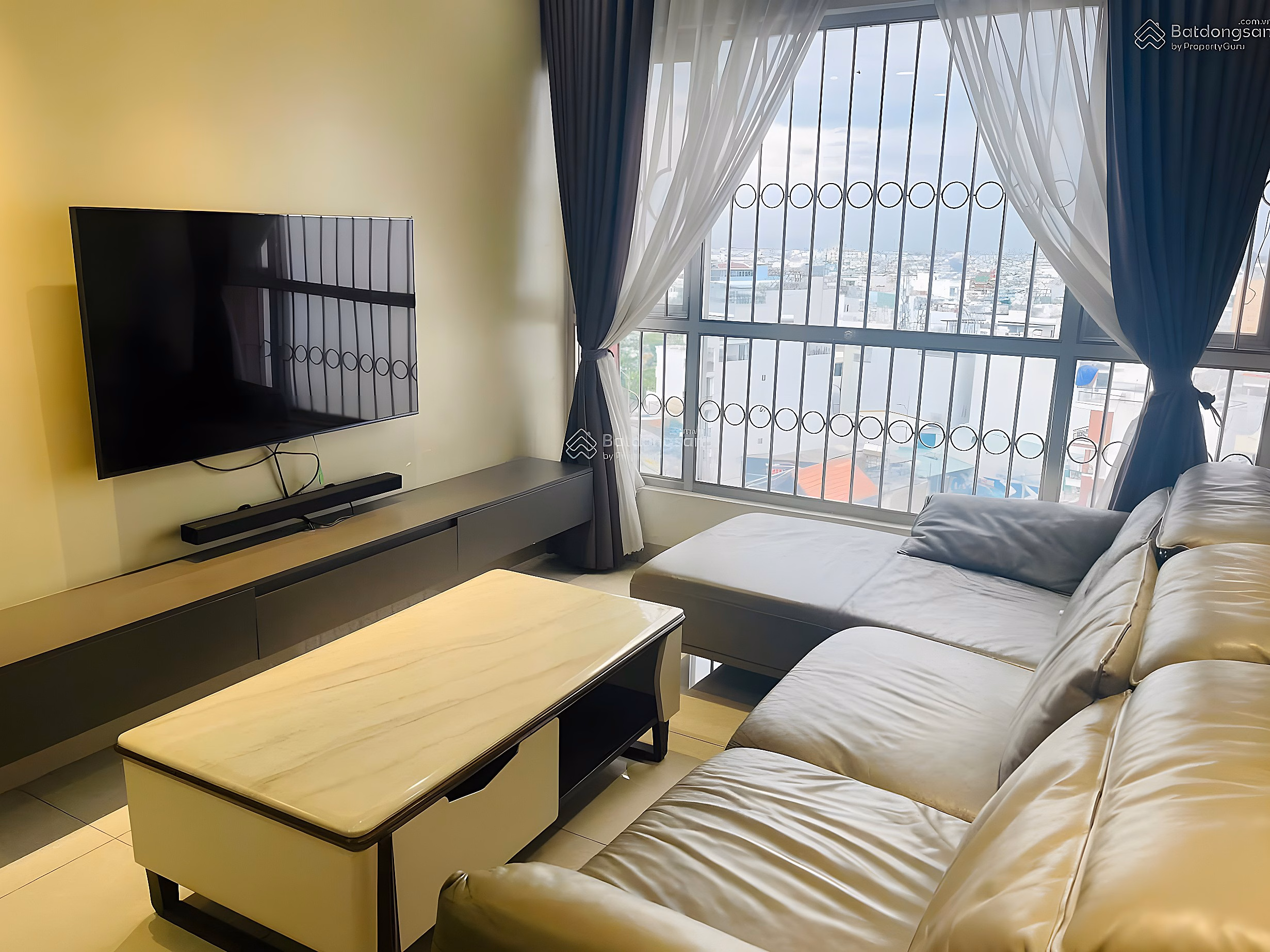 Apartment for rent with 2 bedrooms, 2 bathrooms, 70m2 in Ruby - Celadon City, 13 million VND for immediate occupancy