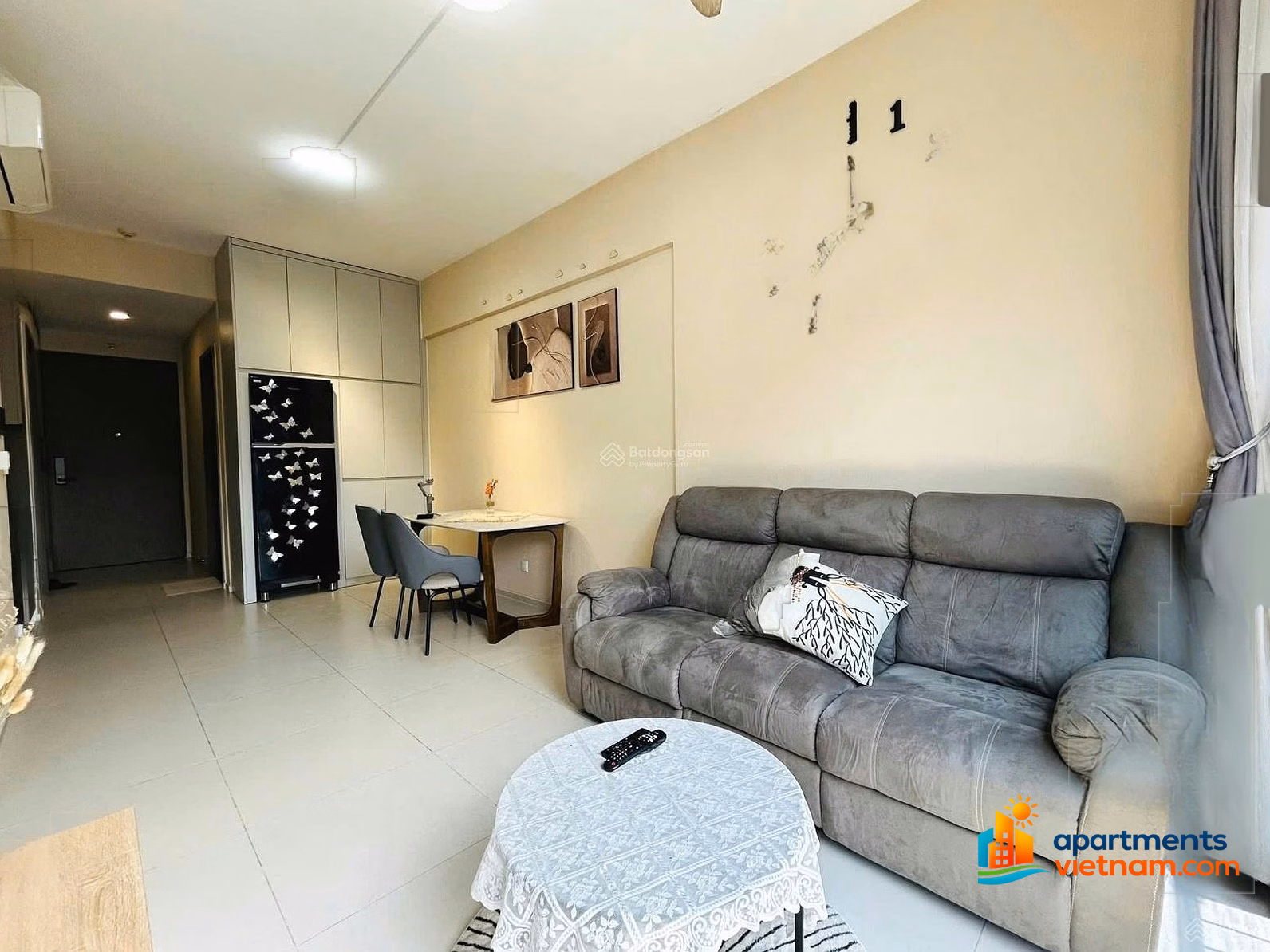 There is news: Selling Westgate apartments transferred from 2,690 billion 2-bedroom apartments; 3 bedrooms. Contact PKD: 0909 086 ***