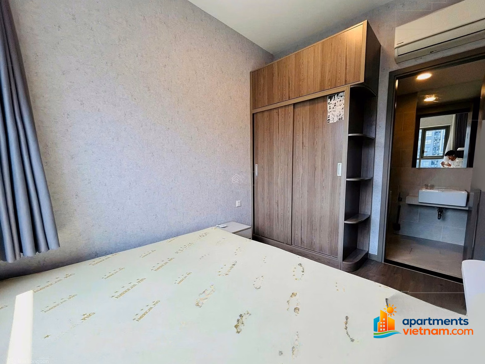 There is news: Selling Westgate apartments transferred from 2,690 billion 2-bedroom apartments; 3 bedrooms. Contact PKD: 0909 086 ***