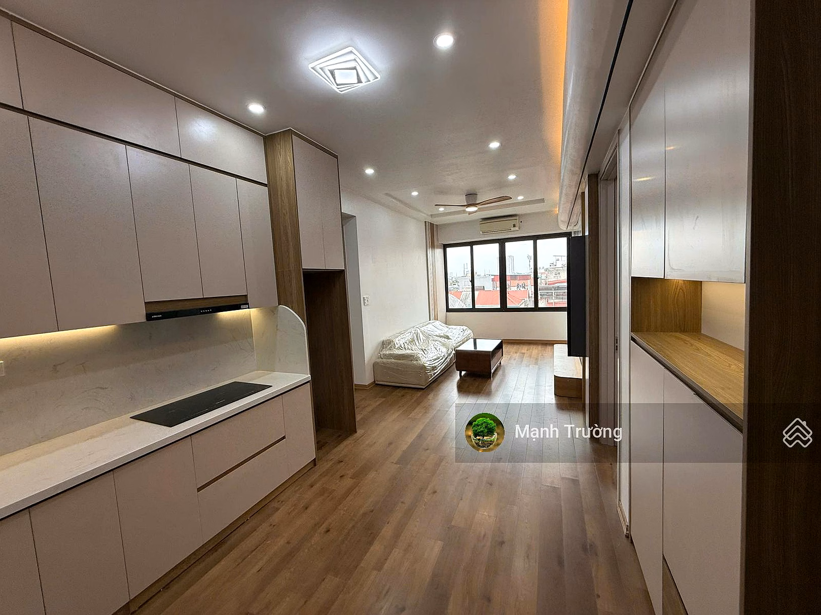 Owner sells 3-bedroom apartment, 6th floor, red book, owner of apartment B9 Dai Kim